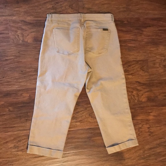 Chaps Denim - Chaps Women’s Kahki Jeans size 6 in excellent condition please see all photos